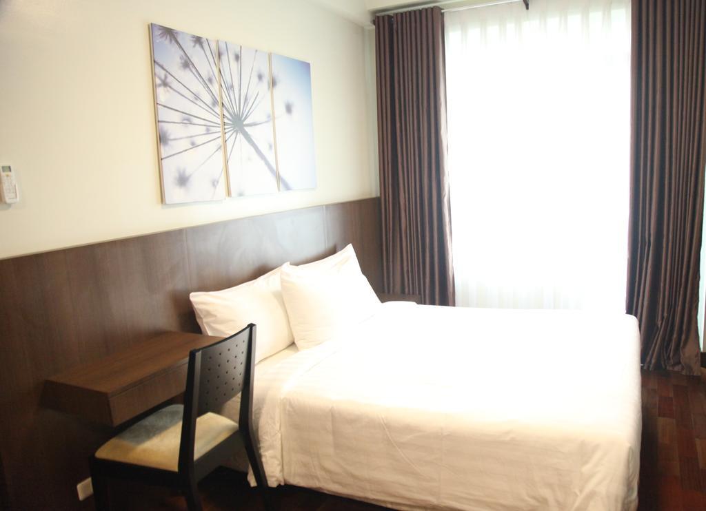 Padgett Place Prime Suites Себу Экстерьер фото