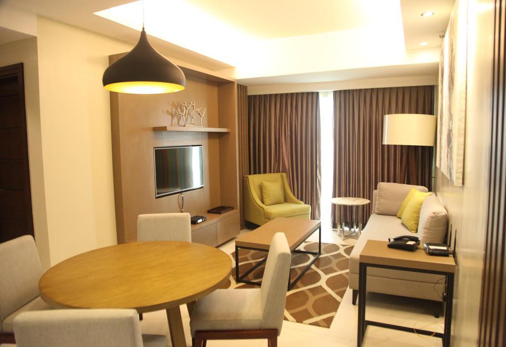 Padgett Place Prime Suites Себу Экстерьер фото