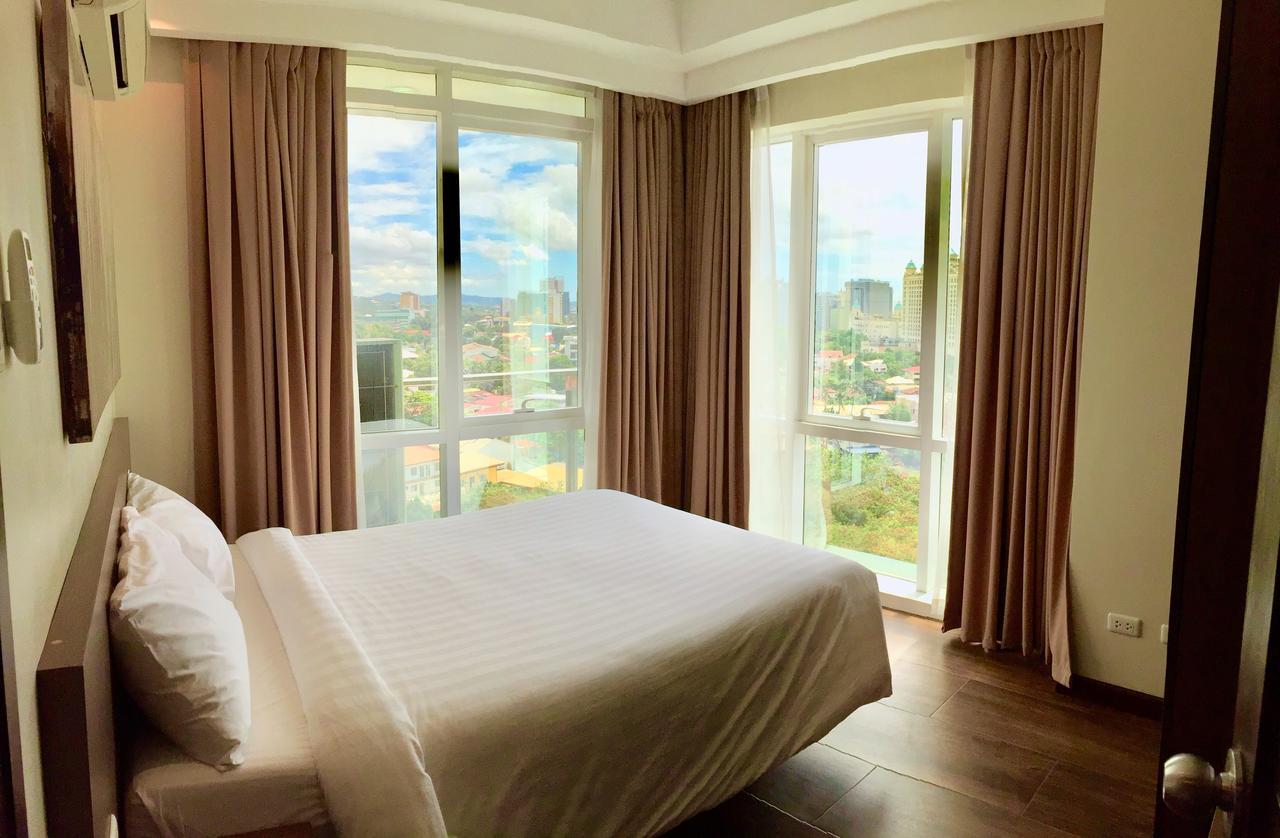 Padgett Place Prime Suites Себу Экстерьер фото