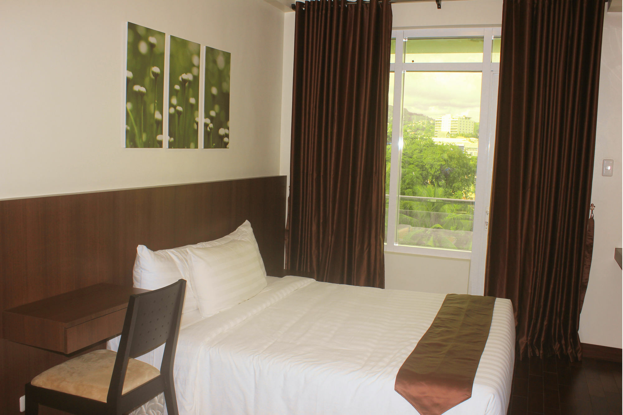 Padgett Place Prime Suites Себу Экстерьер фото